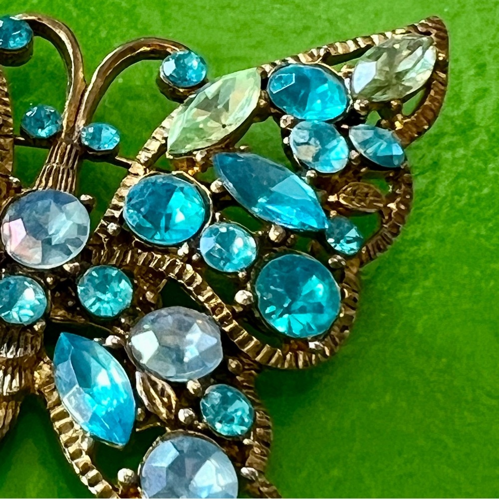 Vintage AB Blue Green Butterfly Brooch - Picture 2 of 6
